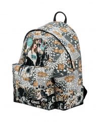 Mochila clássica ideal para utilização escolar, viagem ou casual. Resistente para uso diário intensivo com costas e asas reforçadas.